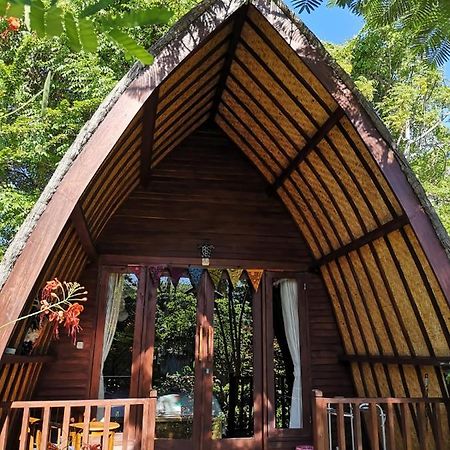 غيلي مينو Meno Madia Bungalows المظهر الخارجي الصورة