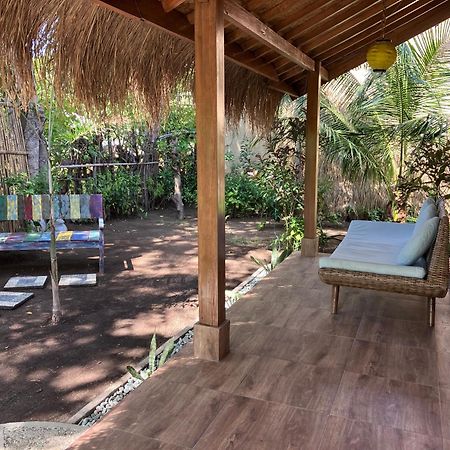 غيلي مينو Meno Madia Bungalows المظهر الخارجي الصورة