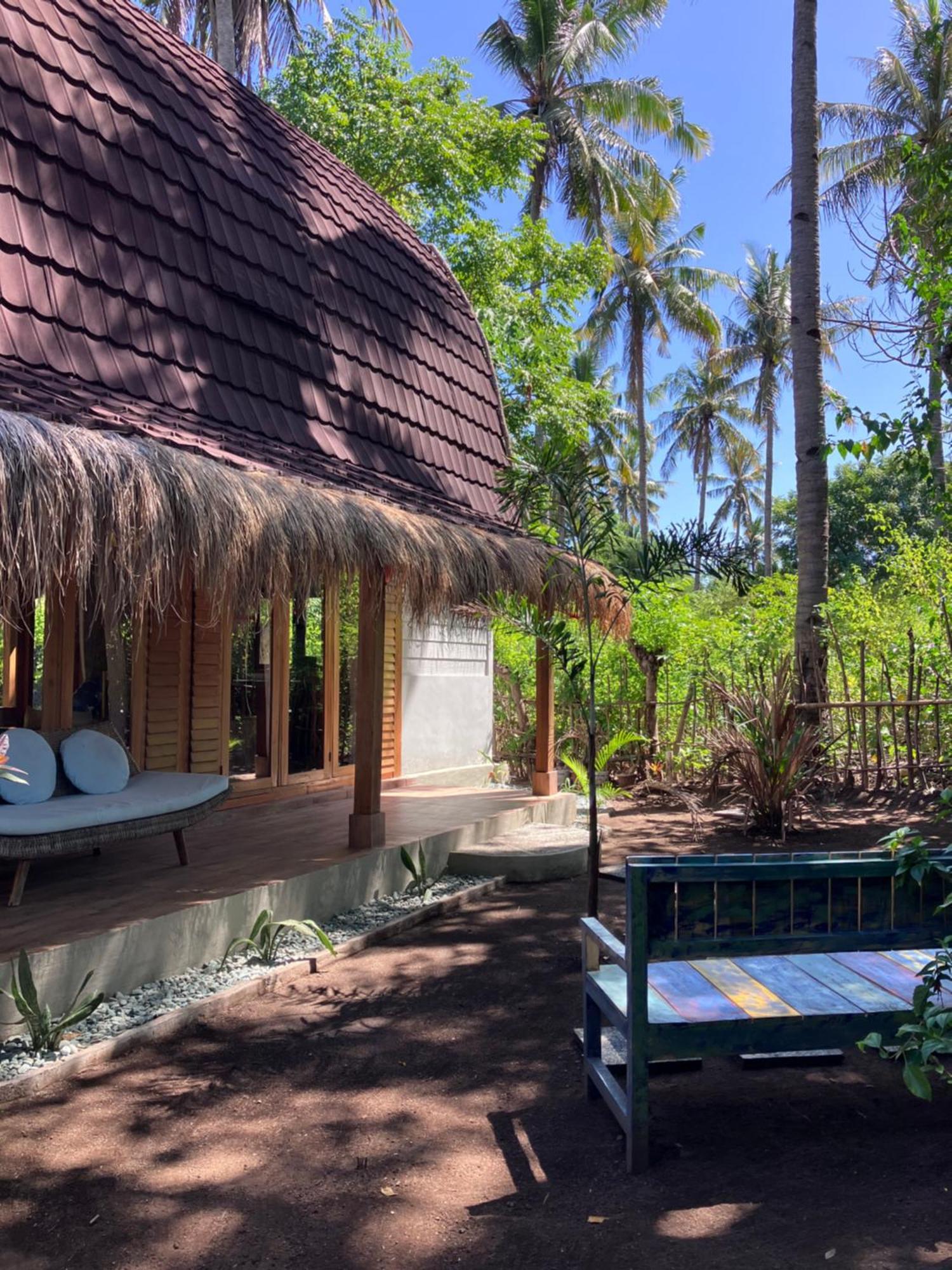 غيلي مينو Meno Madia Bungalows المظهر الخارجي الصورة