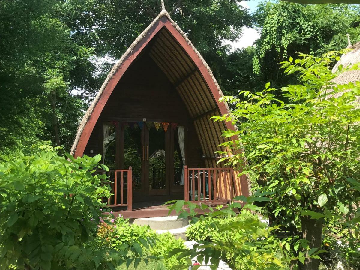غيلي مينو Meno Madia Bungalows المظهر الخارجي الصورة