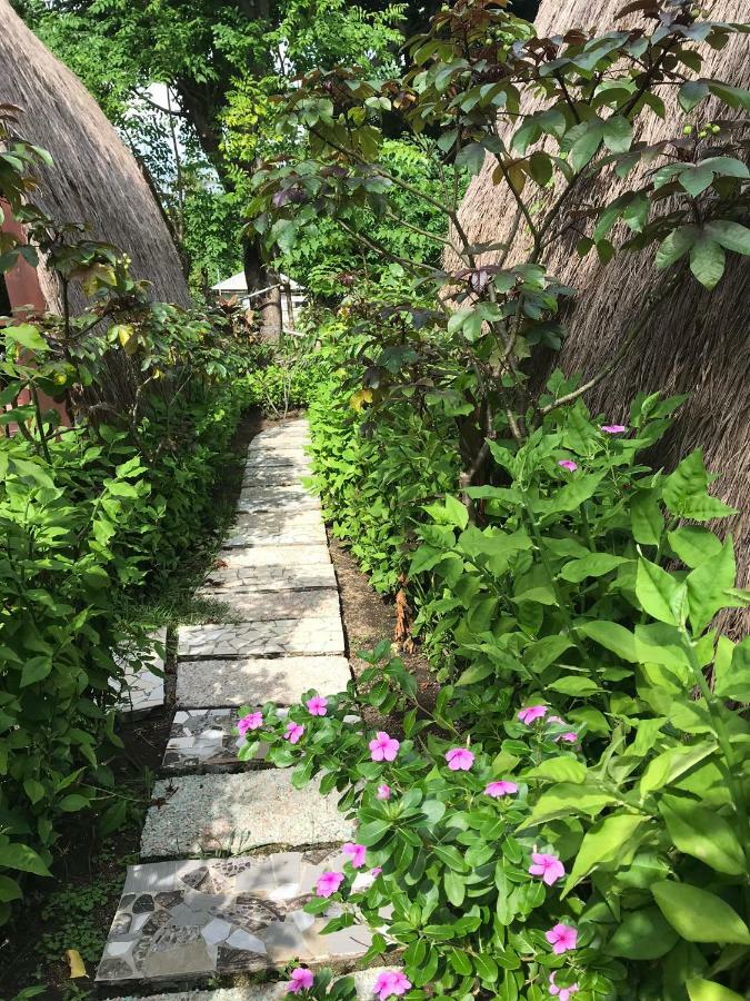 غيلي مينو Meno Madia Bungalows المظهر الخارجي الصورة