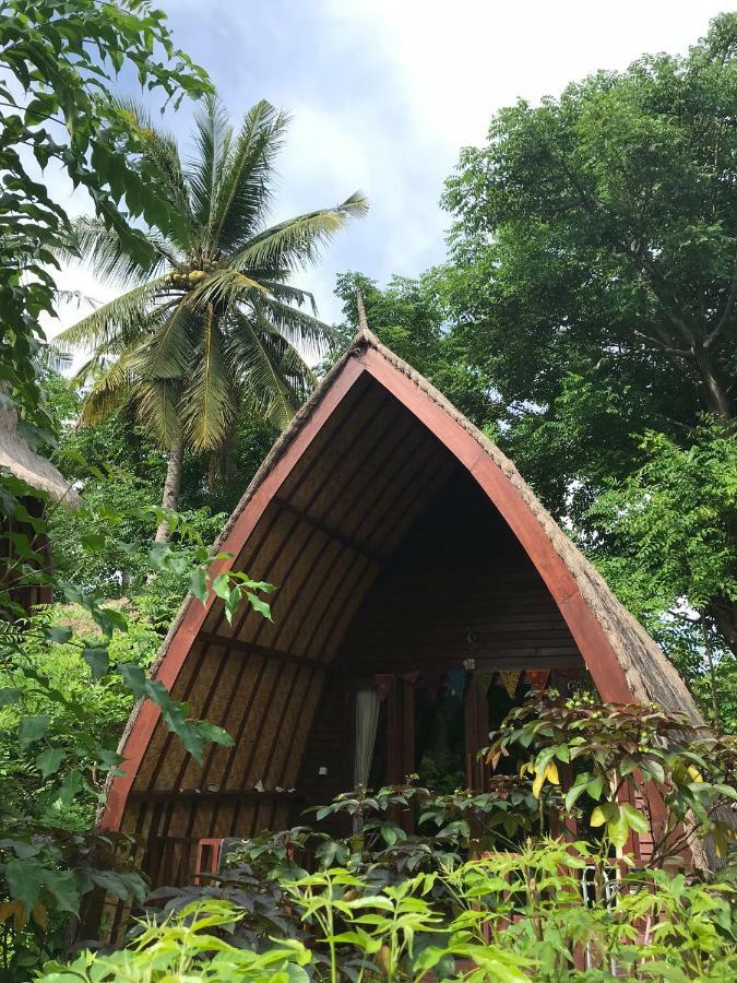 غيلي مينو Meno Madia Bungalows المظهر الخارجي الصورة
