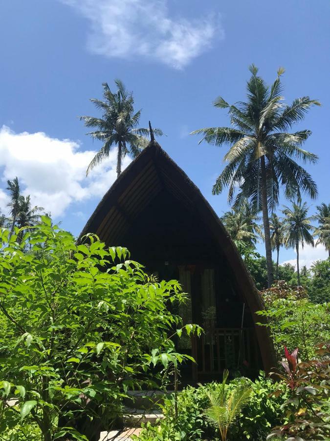 غيلي مينو Meno Madia Bungalows المظهر الخارجي الصورة